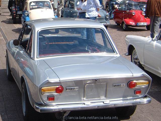 [... Lancia Fulvia Coupe 1,3 von 1976 ...]